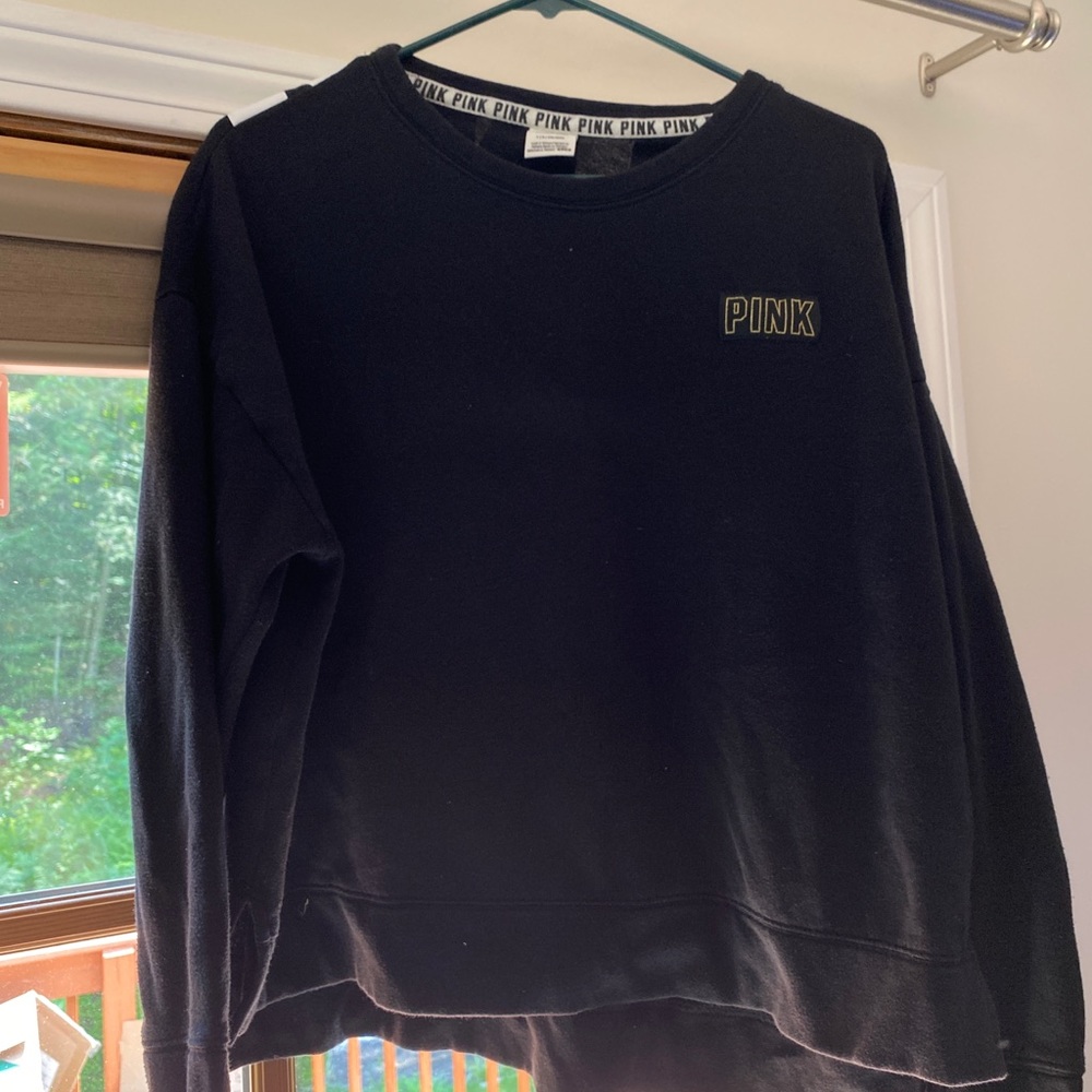 VS Pink pullover